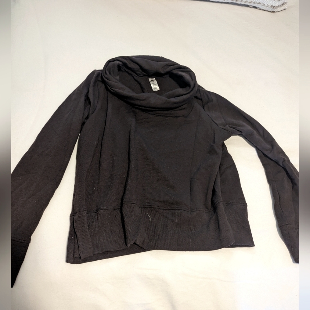 Brown sweater, size M